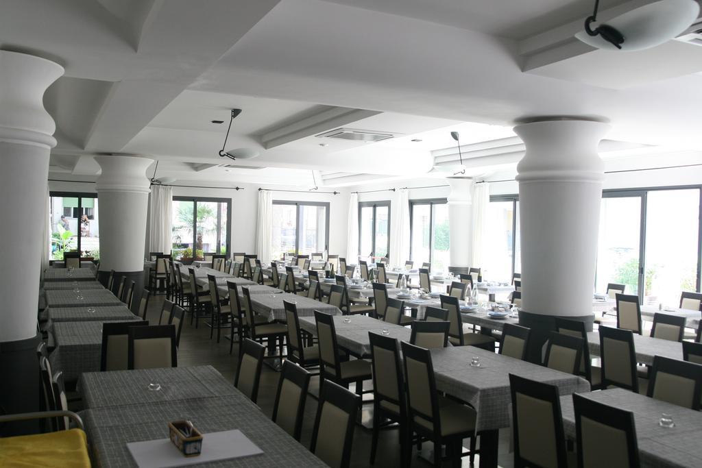 Hotel Stanchini Bellaria-Igea Marina Exterior foto