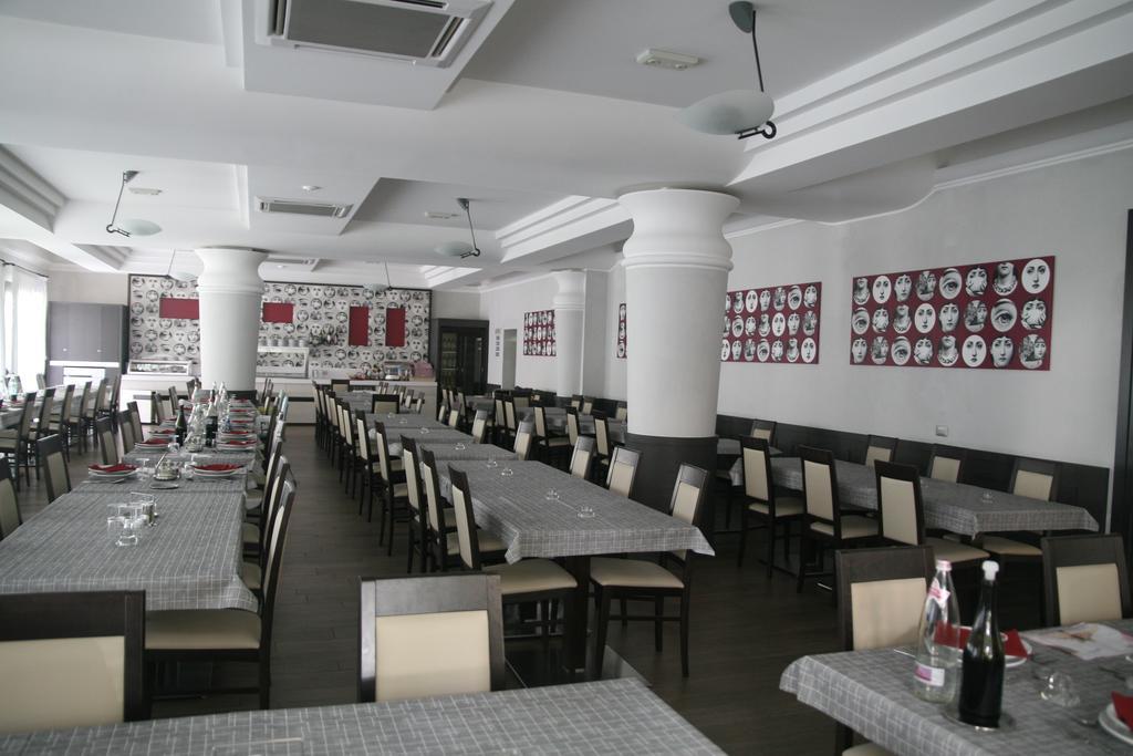 Hotel Stanchini Bellaria-Igea Marina Exterior foto